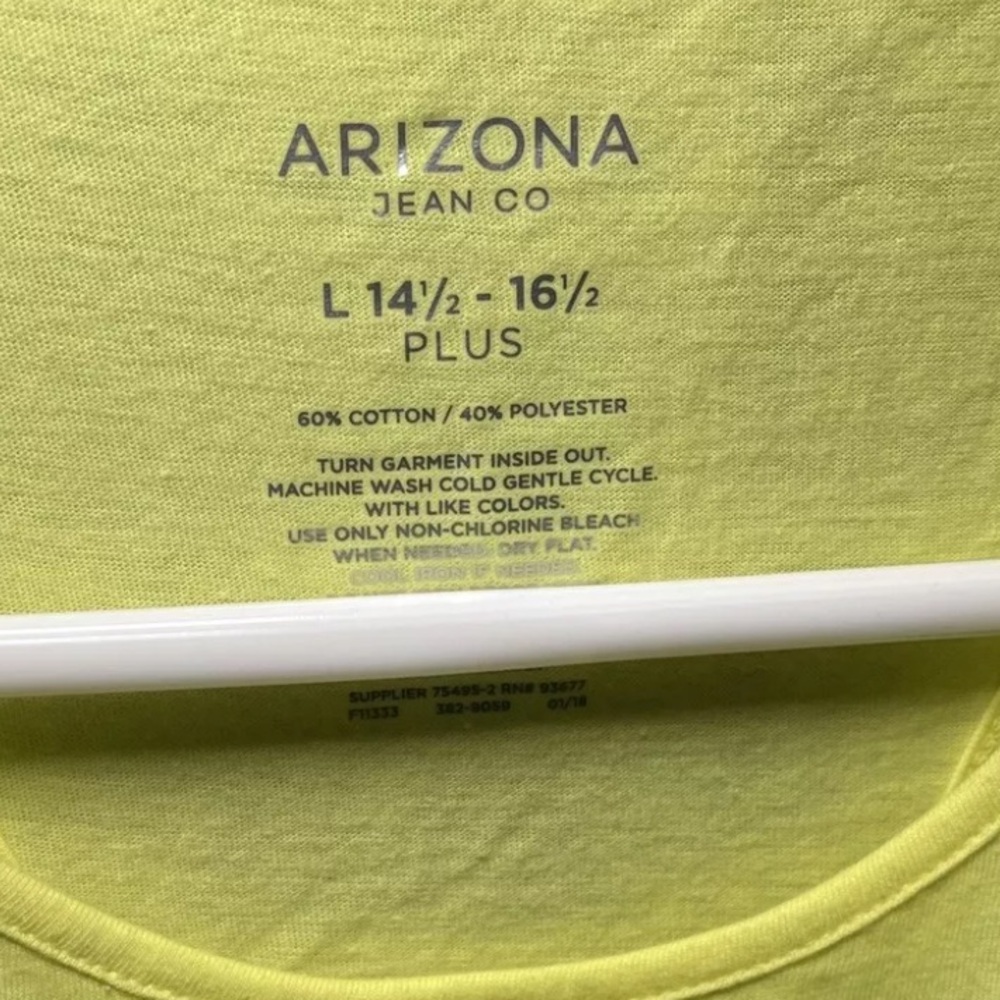 Arizona Yellow Sequin Pineapple Tank Top Fruit Themed Shirt Large - Picture 4 of 7